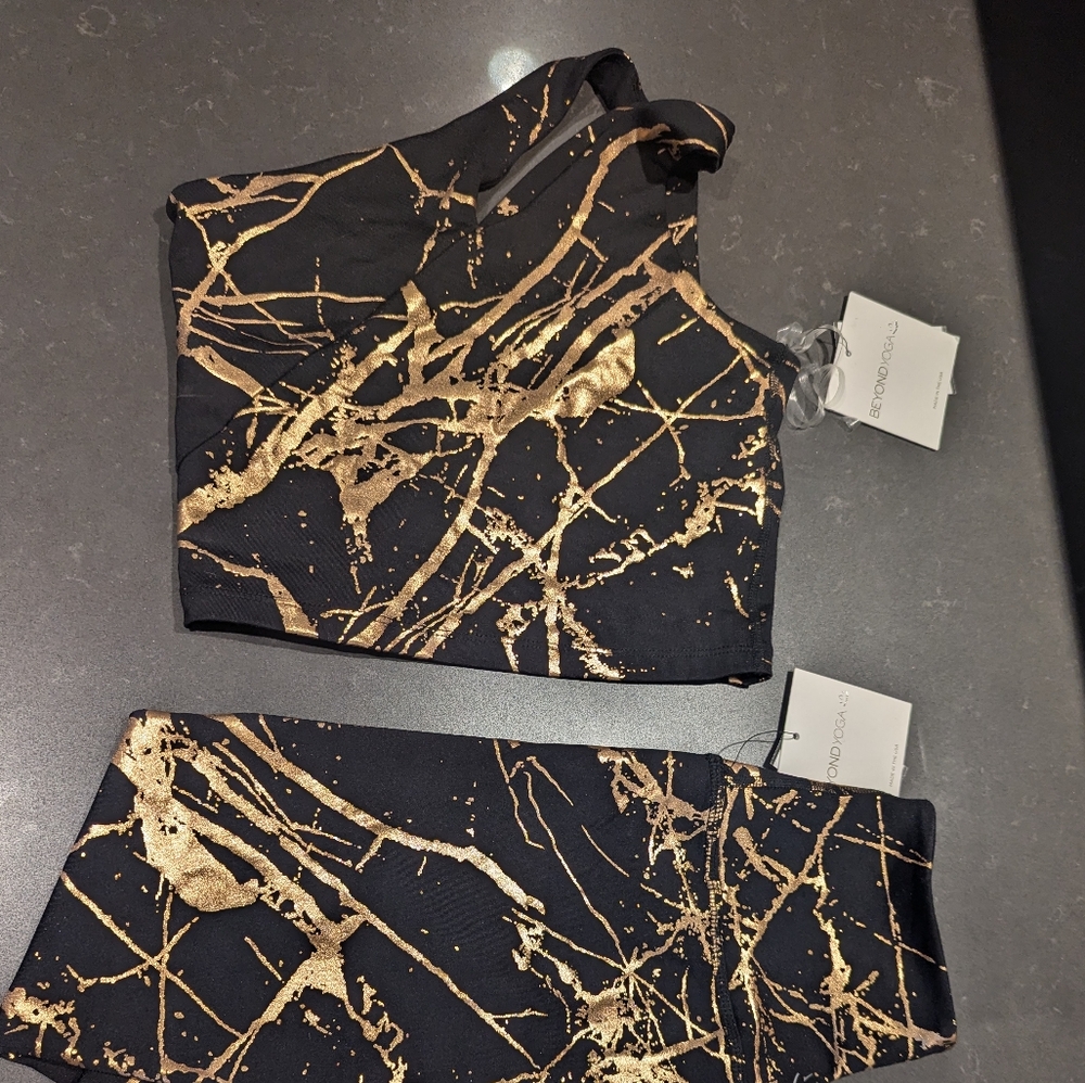 NWT Cold Shoulder Rose Gold Foil Sports Bra + Leggings set